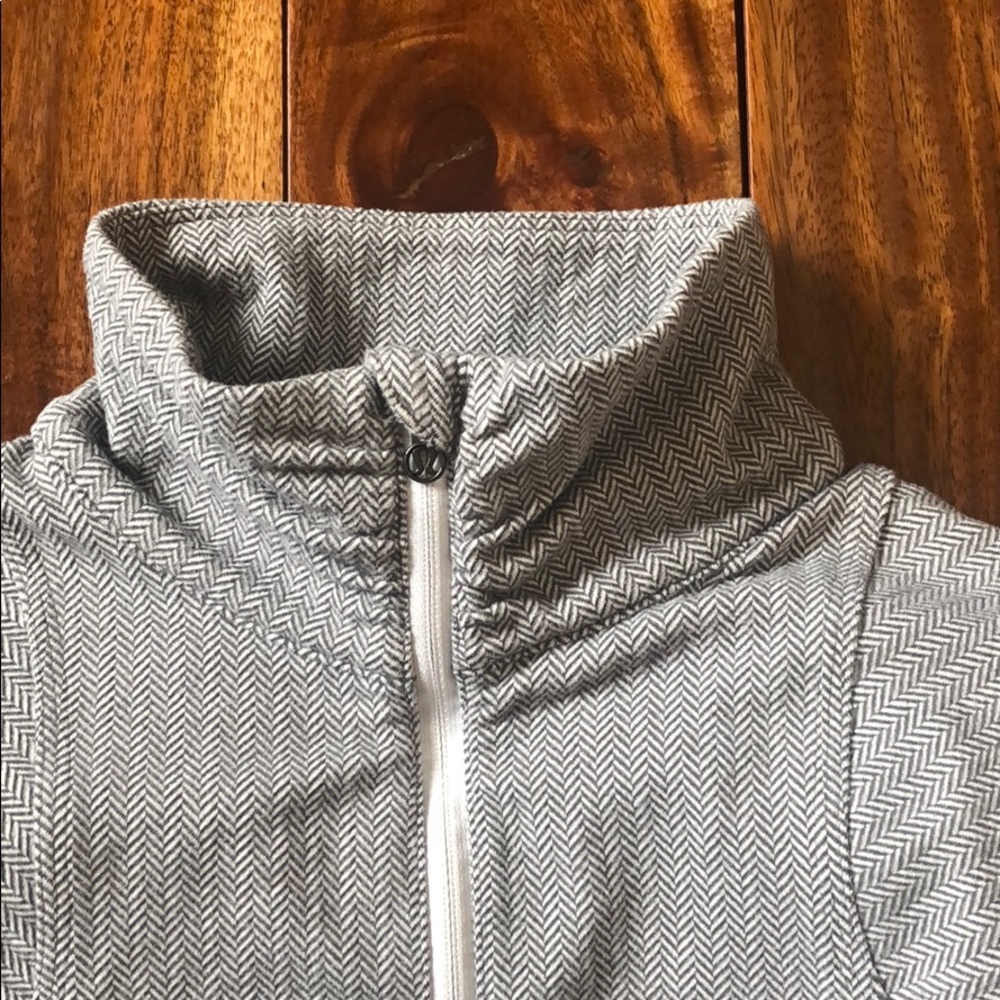 Lululemon 1/2 Pullover